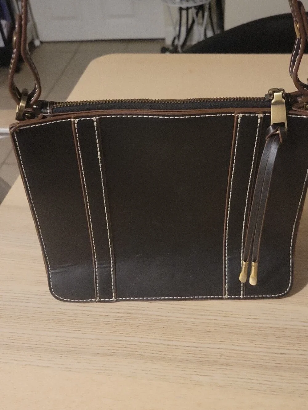 Simply Noelle Dark Brown Leather Messenger Crossbody